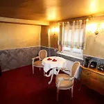 Elements Hotel 3*