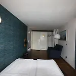 Elements Hotel 3*