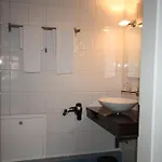 Elements 3*