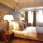 Elements Hotel