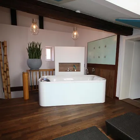 Hotel Elements